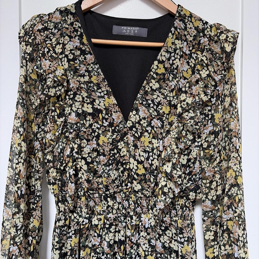 Primark Black Floral V-Neck Long Sleeve maxi Dress